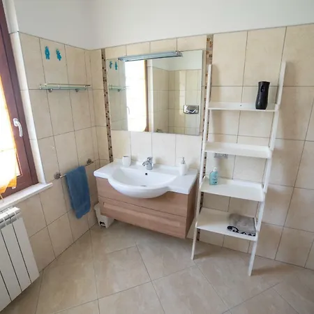 Arriora Holidays